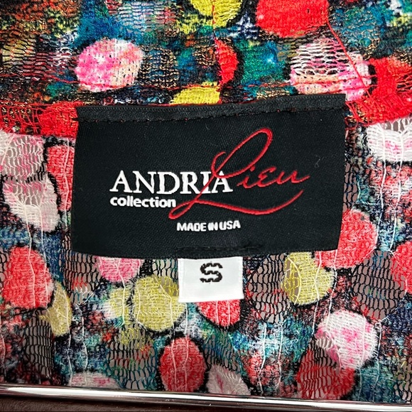 Andria Leiu Blouse Size Small dots circles - Picture 4 of 6